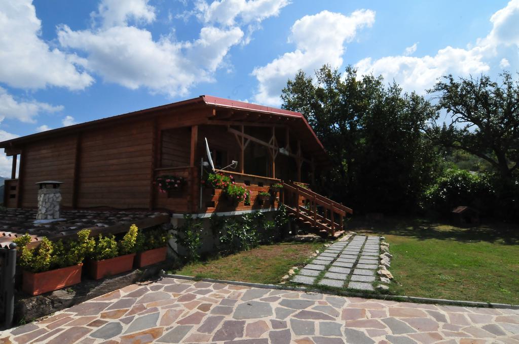 Chalet Dei Parchi Saracinesco Exterior foto