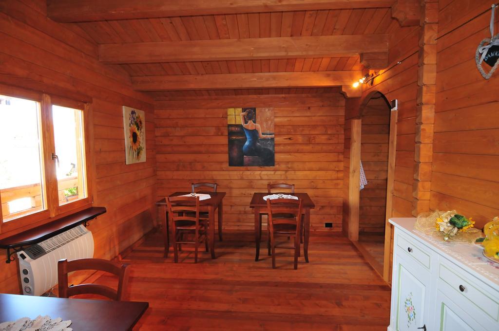 Chalet Dei Parchi Saracinesco Exterior foto