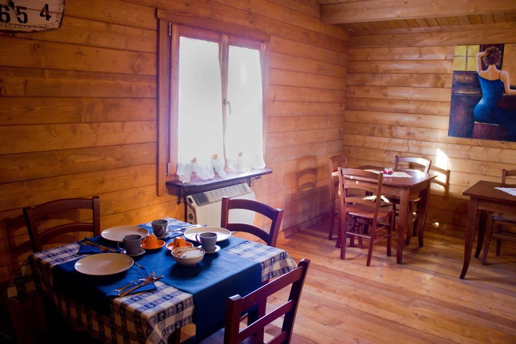 Chalet Dei Parchi Saracinesco Exterior foto